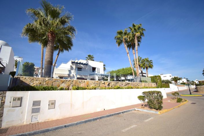 Image No.59-5 Bed Property for sale