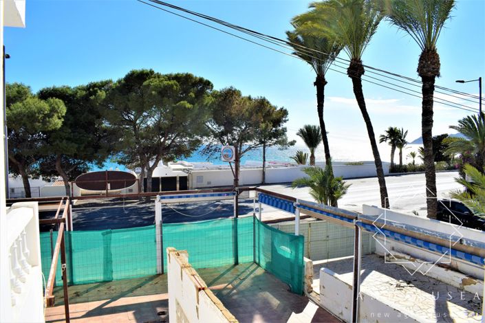 Image No.22-6 Bed Property for sale