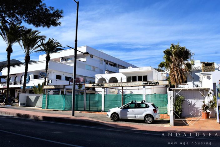 Image No.32-6 Bed Property for sale