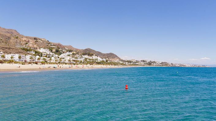 Image No.34-6 Bed Property for sale