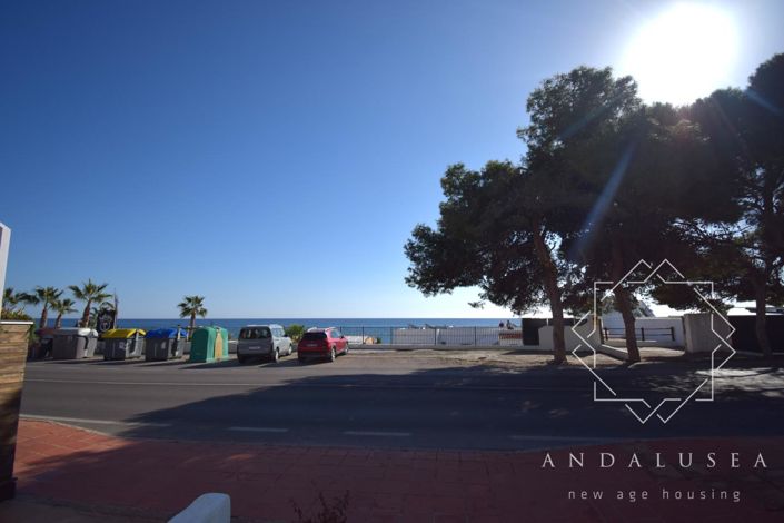 Image No.48-6 Bed Property for sale