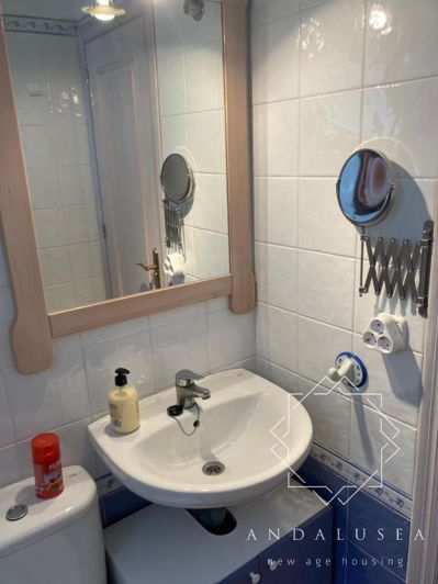 Image No.12-3 Bed Property for sale