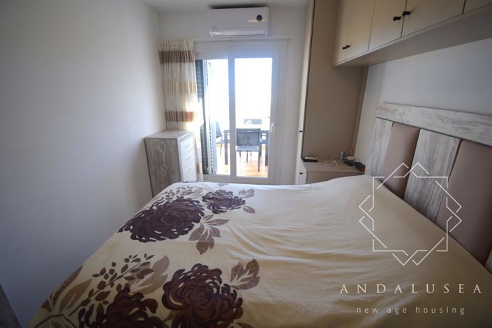 Image No.15-2 Bed Property for sale