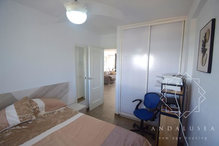 Image No.21-2 Bed Property for sale