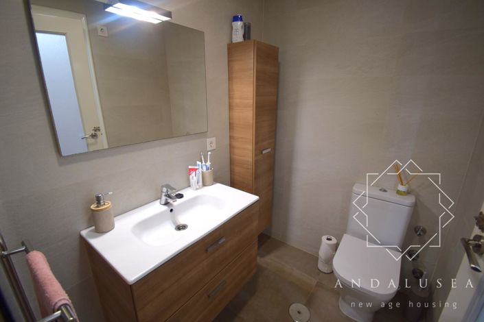 Image No.25-2 Bed Property for sale