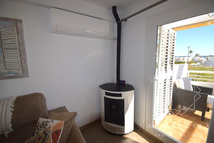 Image No.7-2 Bed Property for sale