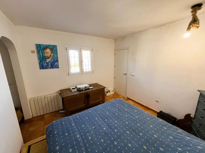 Image No.24-3 Bed Property for sale