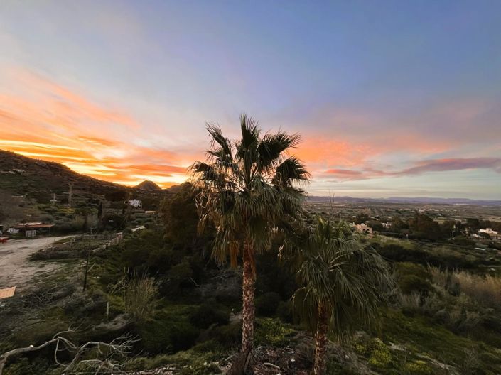 Image No.44-3 Bed Property for sale