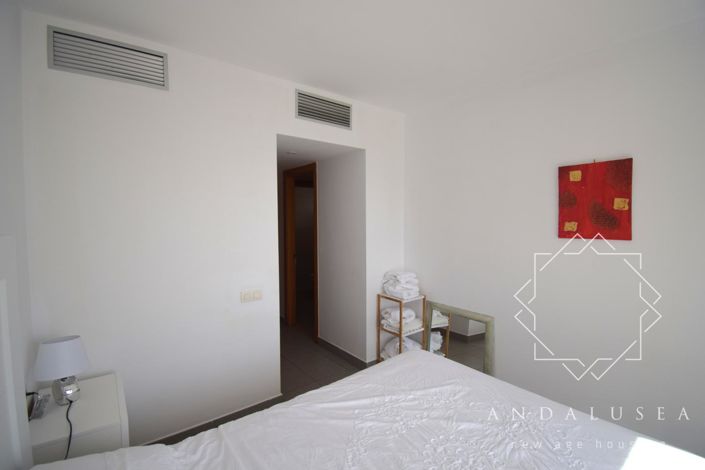 Image No.18-2 Bed Property for sale