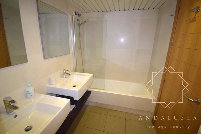 Image No.26-2 Bed Property for sale