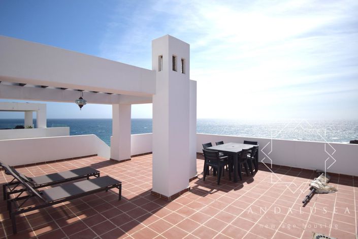 Image No.41-2 Bed Property for sale