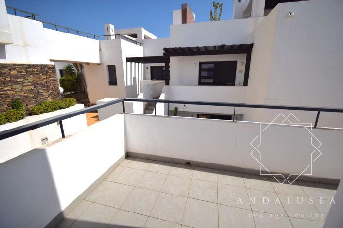 Image No.50-2 Bed Property for sale