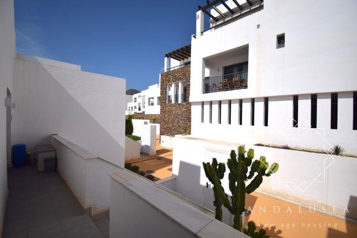 Image No.53-2 Bed Property for sale