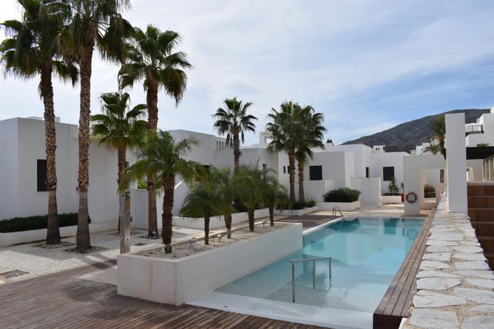 Image No.56-2 Bed Property for sale