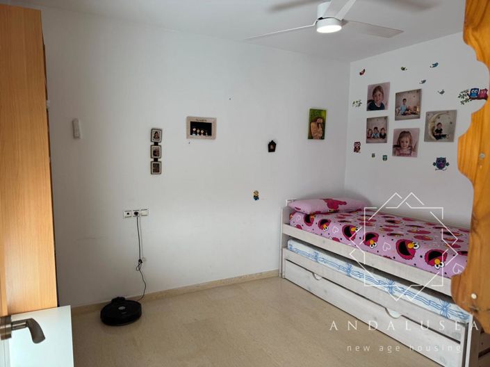 Image No.5-3 Bed Property for sale