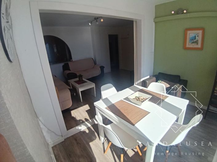 Image No.10-2 Bed Property for sale