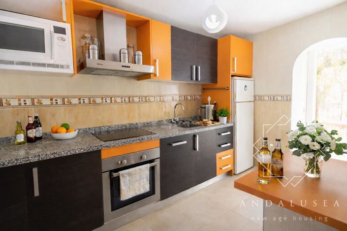 Image No.11-2 Bed Property for sale