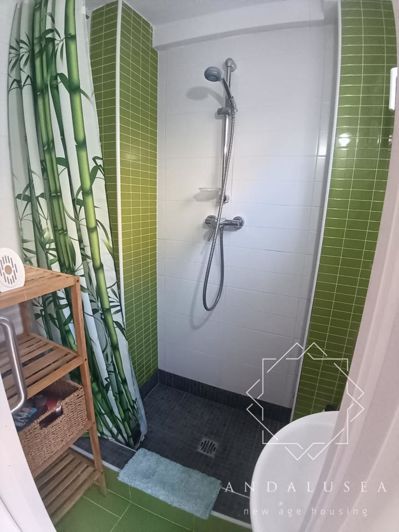 Image No.24-2 Bed Property for sale