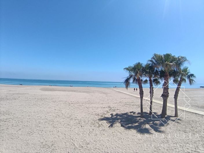 Image No.35-2 Bed Property for sale