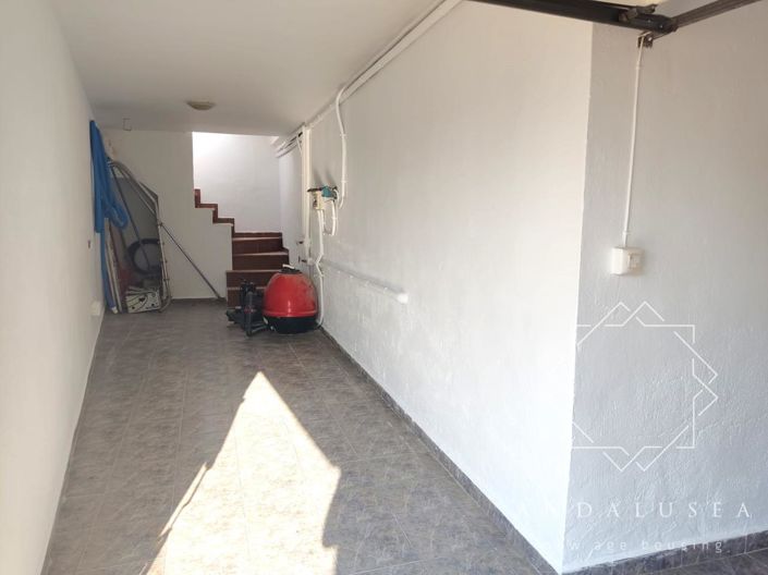 Image No.56-4 Bed Property for sale