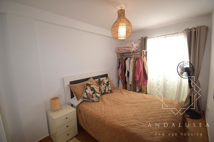 Image No.13-2 Bed Property for sale