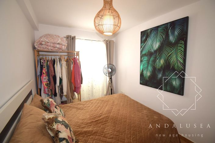 Image No.14-2 Bed Property for sale