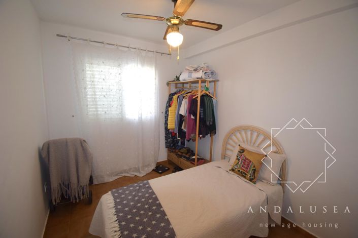 Image No.17-2 Bed Property for sale