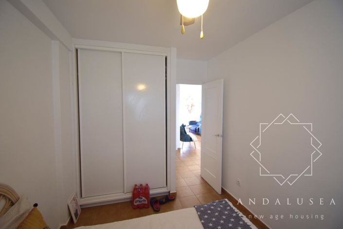 Image No.20-2 Bed Property for sale