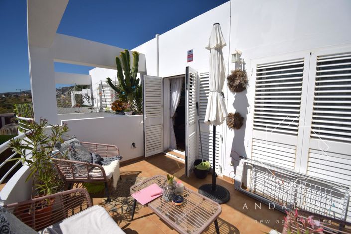 Image No.28-2 Bed Property for sale