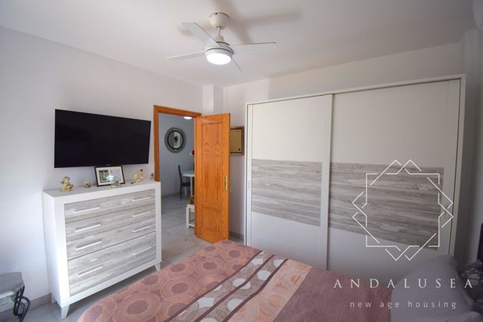 Image No.15-3 Bed Property for sale