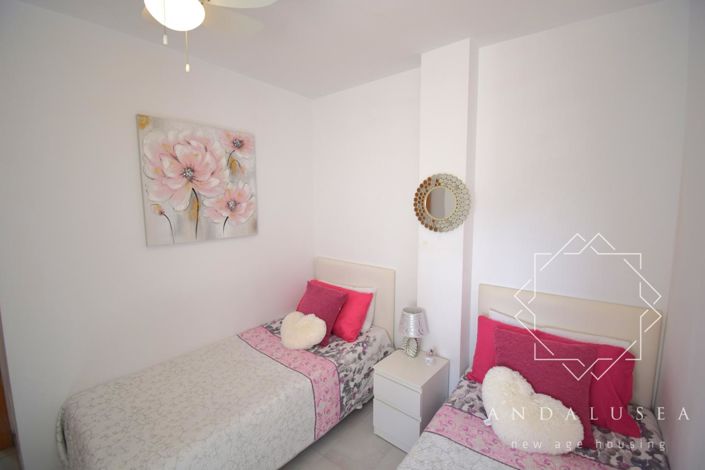 Image No.21-3 Bed Property for sale