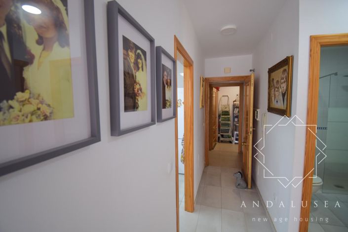 Image No.29-3 Bed Property for sale