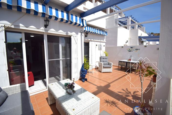 Image No.38-3 Bed Property for sale