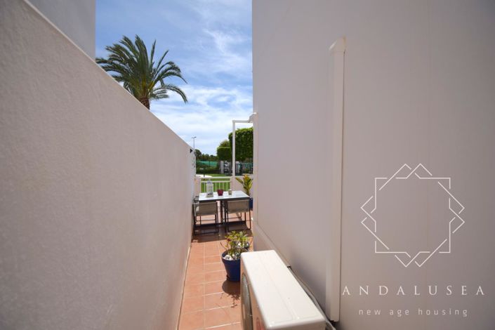 Image No.41-3 Bed Property for sale