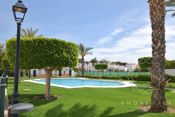 Image No.43-3 Bed Property for sale