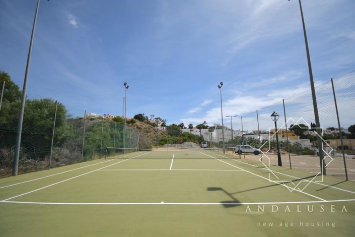 Image No.49-3 Bed Property for sale