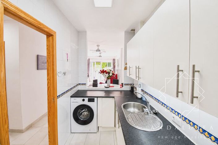 Image No.9-3 Bed Property for sale