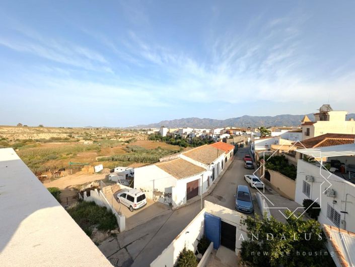 Image No.15-2 Bed Property for sale