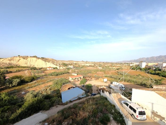 Image No.16-2 Bed Property for sale