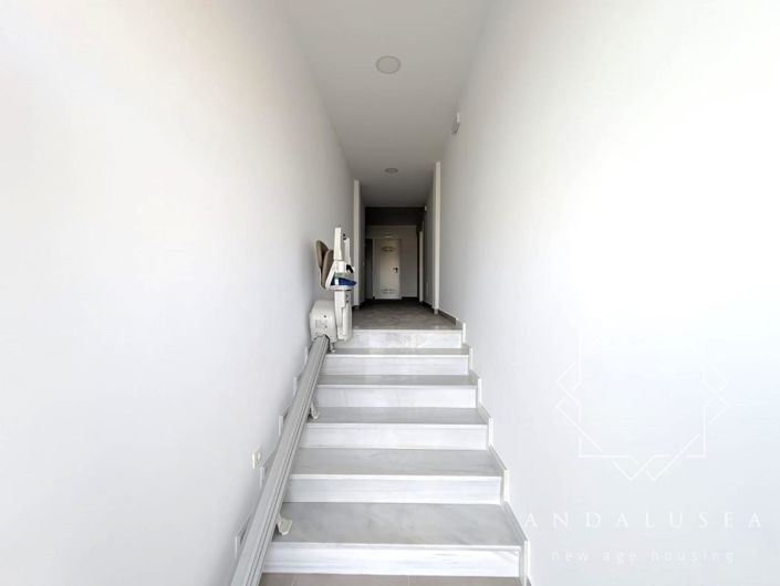 Image No.25-2 Bed Property for sale