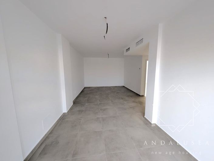 Image No.3-2 Bed Property for sale