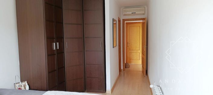Image No.12-2 Bed Property for sale