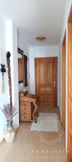 Image No.21-2 Bed Property for sale