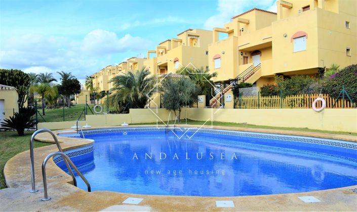 Image No.43-2 Bed Property for sale