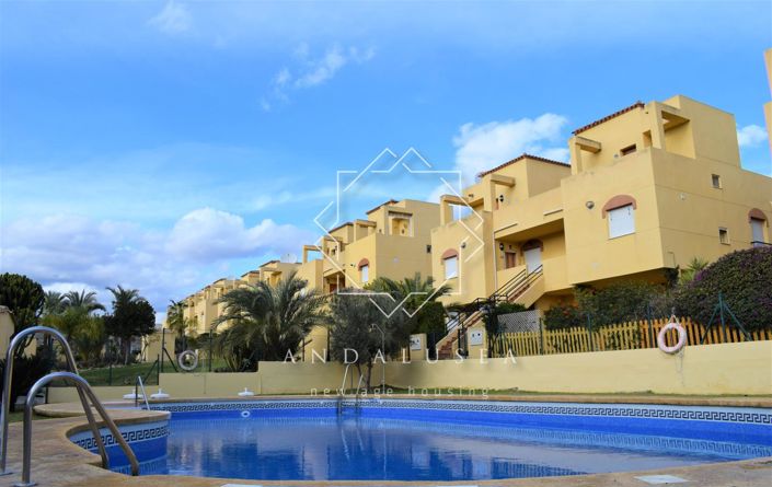 Image No.44-2 Bed Property for sale