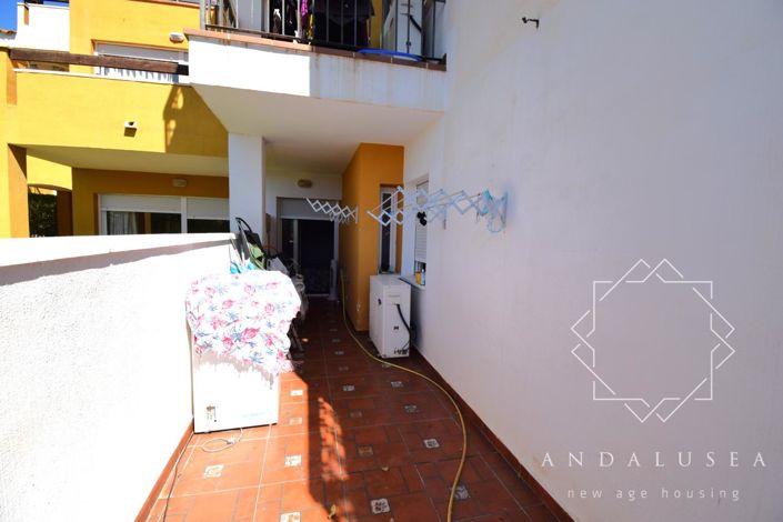 Image No.32-2 Bed Property for sale