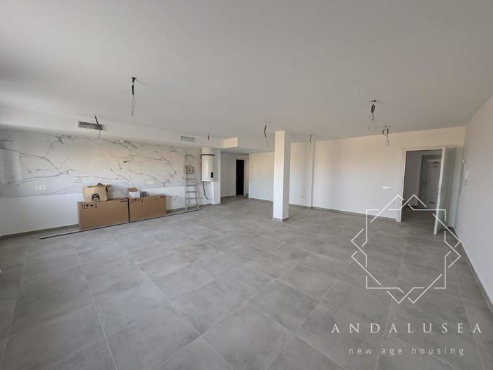 Image No.3-3 Bed Property for sale