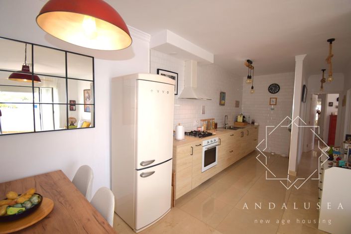 Image No.11-3 Bed Property for sale