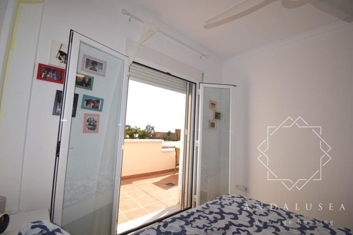 Image No.21-3 Bed Property for sale