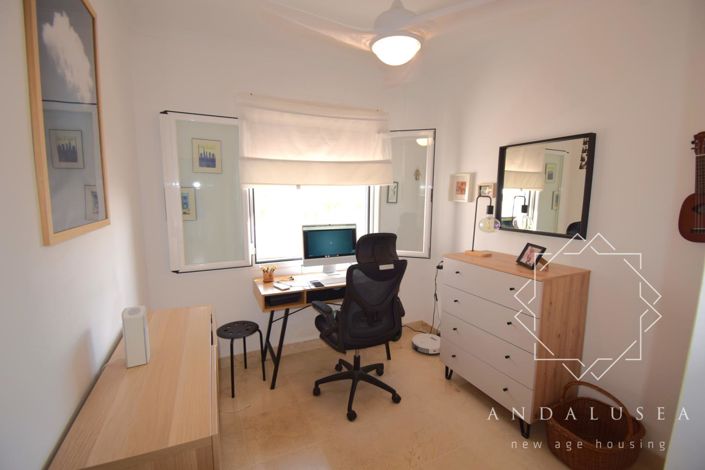 Image No.29-3 Bed Property for sale